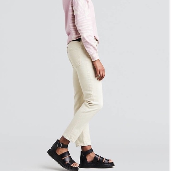 Levi’s Crush Taper Jeans - Picture 3 of 14